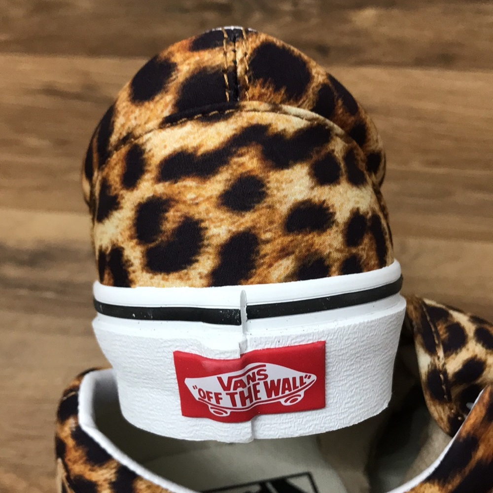 VANS ERA BRAND NEW - Picture 10 of 16